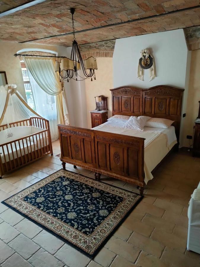 Ca Reginella B&B Диано-д'Альба Экстерьер фото