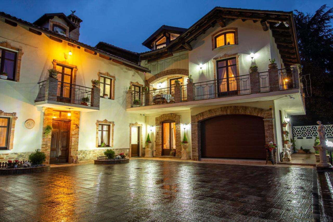 Ca Reginella B&B Диано-д'Альба Экстерьер фото
